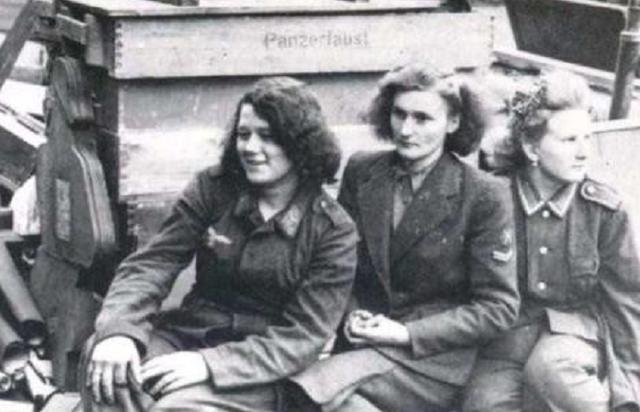 二战时德国女孩有多美？小伙为和图3姑娘约会，疯狂越狱200次