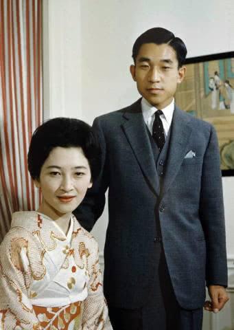 日本天皇的妻子，必须要有这几点要求，大部分日本女人都达不到