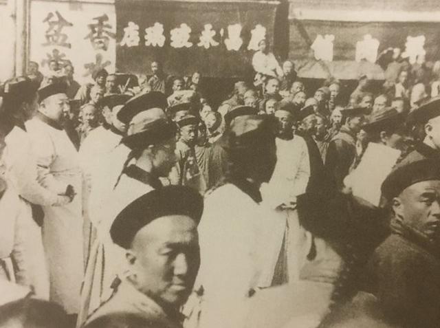 光绪皇帝葬礼真实场面，中国最后一位帝王的葬礼,死因众说纷纭